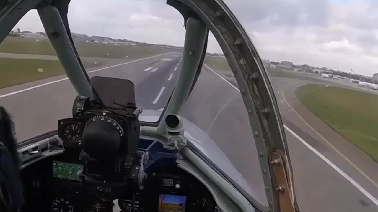 Magnificent MiG-15, this time a view from the pilots' cockpit