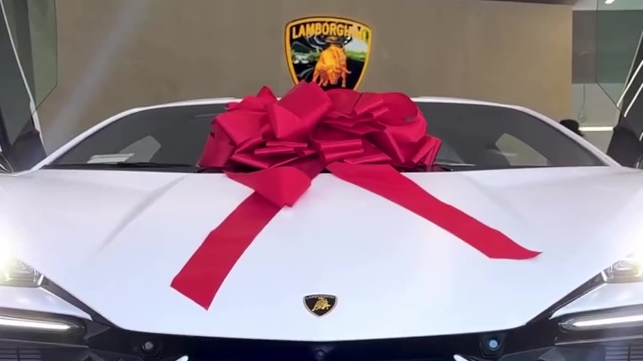 Yo Gotti Buys New Lamborgini Revuelto