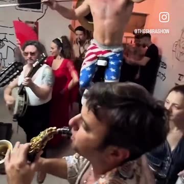 “Israelis are afraid in the shelter” 🤔