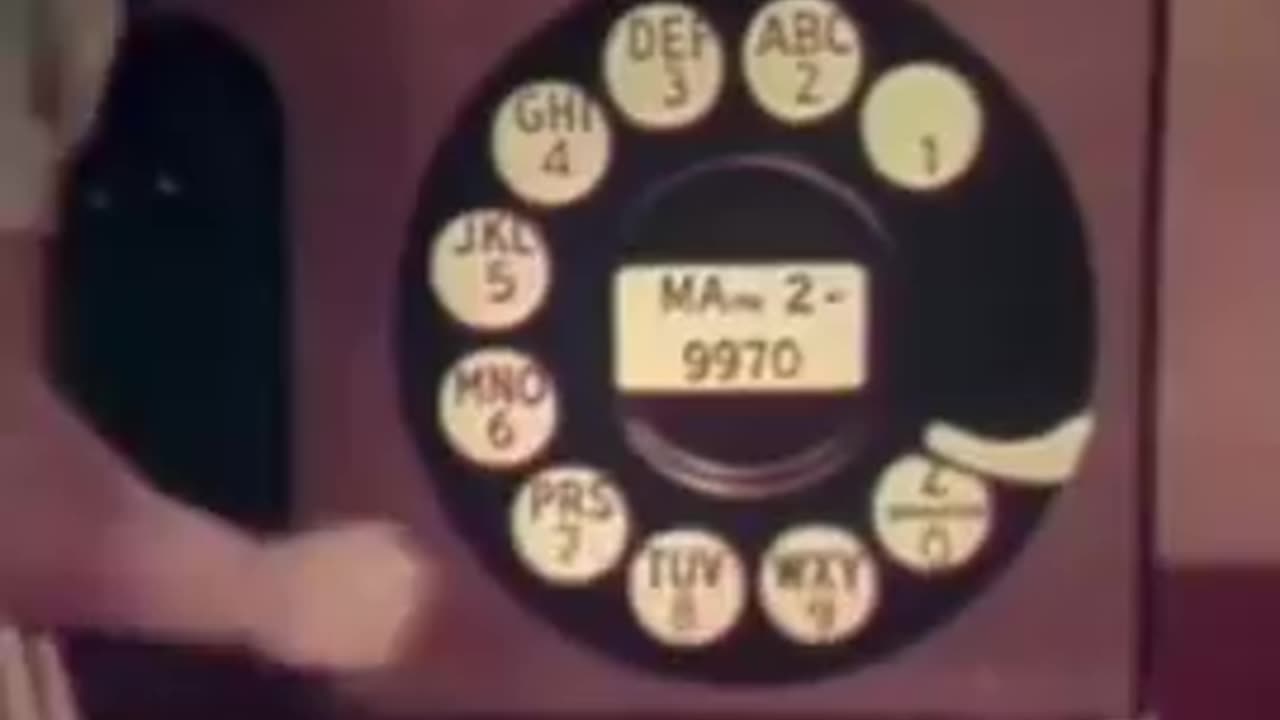 How to properly use a rotary dial phone (1954)