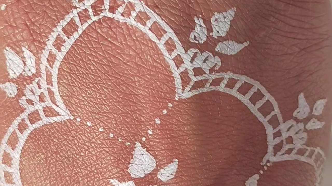 You'll LOVE💘 This Henna