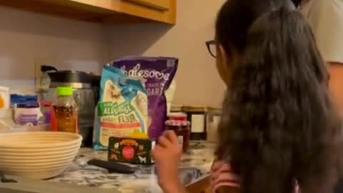 🍰 5 Ways We Turned Baking a Cake Into a Homeschool Lesson