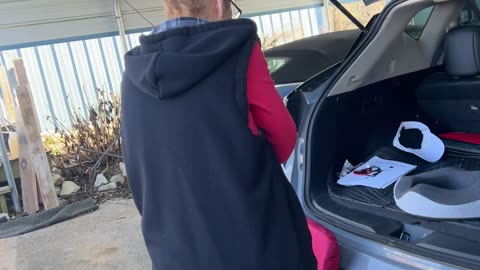 Owner Reunites With Dog for Christmas