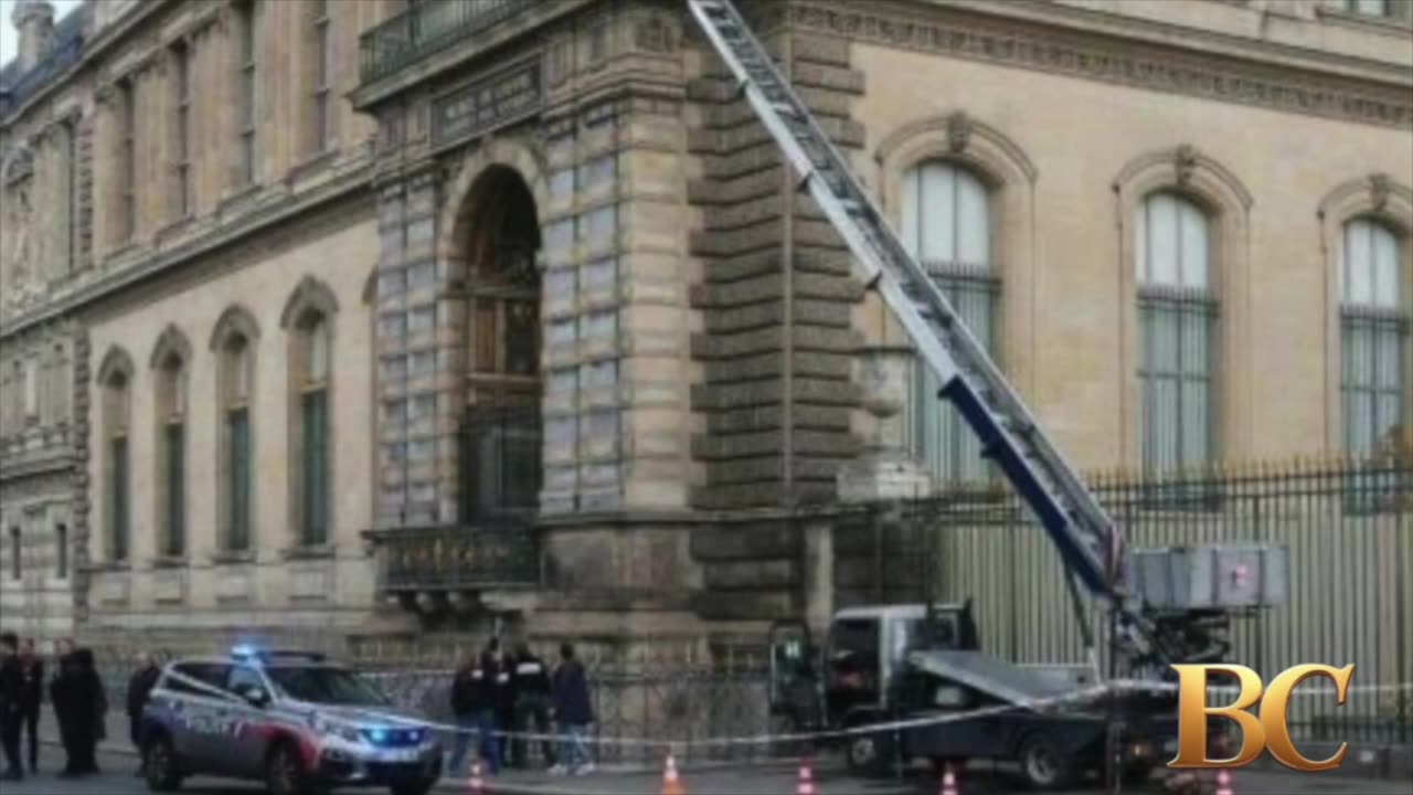 Hours after Louvre heist, thieves steal 2,000 historical coins from French museum