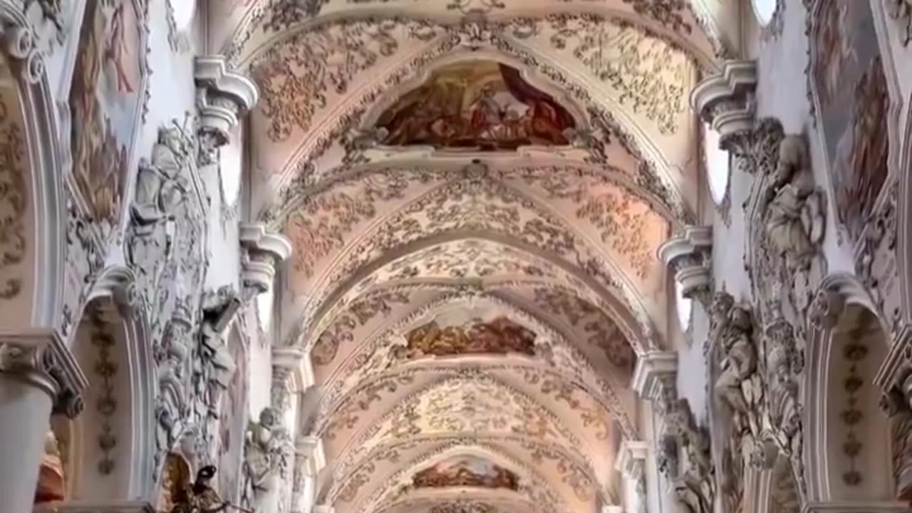 MAJESTIC MASTERPIECE
