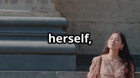 Julia Fox's Controversial Jackie O Costume Sparks Outrage!