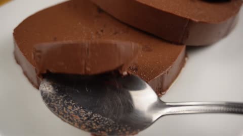 Just Mix Chocolate and Boiling Milk! Quick and Easy a Mouth-Watering Chocolate Dessert