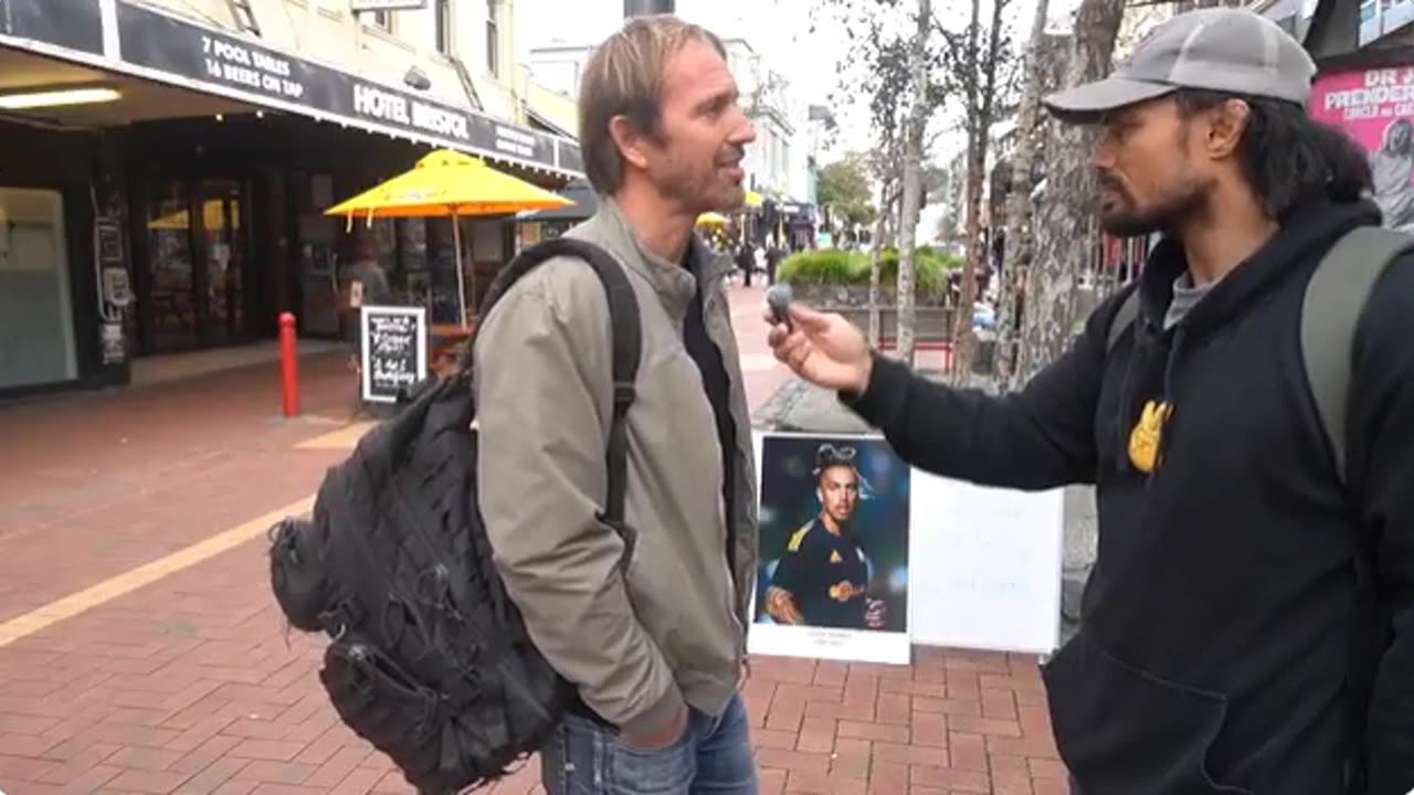 Shane Christie Spotlighting Vaccine Injury and Death on the Streets of Wellington