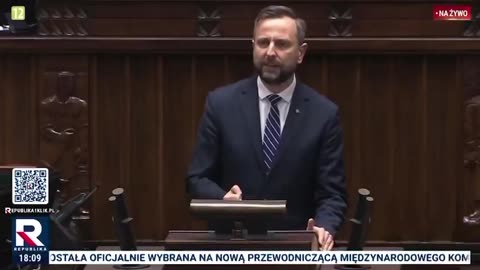 matko i córko hahahaha typowi wlasnie odebrali wladze nad polską armią a ten