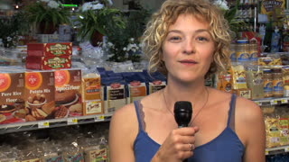 Here's Why To Sup For Organic At A Health Food Store