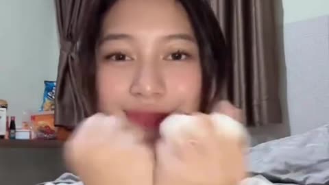 Kebaikan yang kamu tanam hari ini, mungkin baru tumbuh besok. Tapi pasti tumbuh