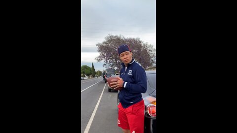 this football is alive! 😩