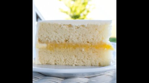 Easy Homemade Vanilla White Cake From Scratch