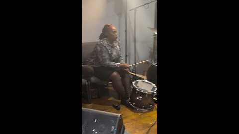 Grace M Lee #playitgirl 🥁 #praisebreak