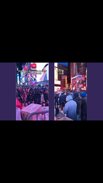 🚩Thousands of Muslims gather for prayer in Times Square, NYC