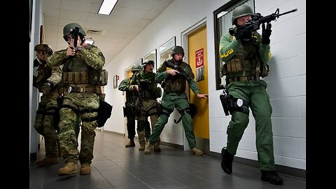 #Visuals from US #NavalAcademy, West #Maryland. Forces can be seen searching for an active shooter.