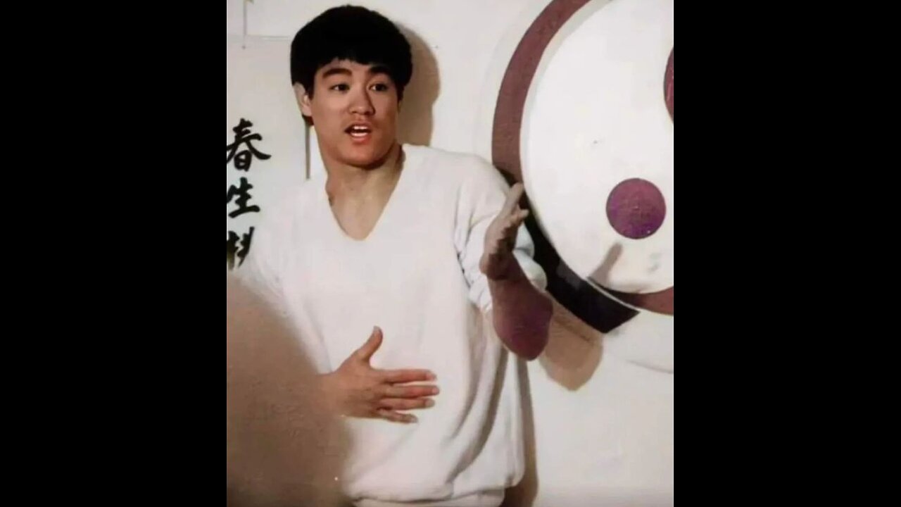 Cross kick Studio Films Bruce Lee