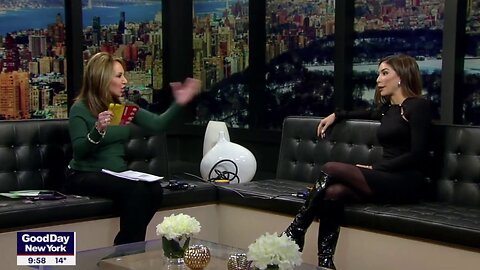 Bianca Rounds 2nd In Some Very Nice Shiny Knee Highs