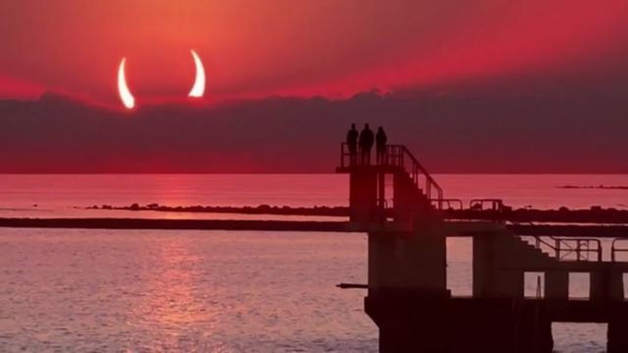 DEVIL HORN ECLIPSE SPELLED IT OUT! APOLLYON RISING!!... DEVIL'S ON HIS WAY!