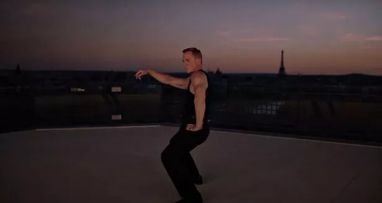 Daniel Craig Doing a Chris Walken and oh wow!!!