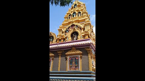 beautiful Arti in Indian temple by tourism in world India this video follow for more 👍