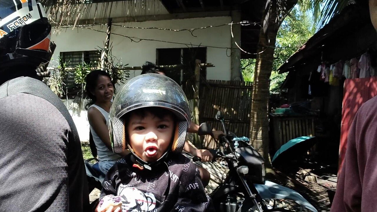 Funny Face Challenge! Grey vs. Tito Mike