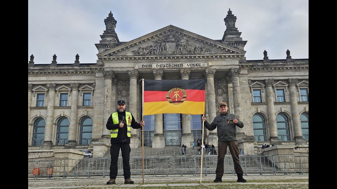 Nationalhymne der DDR! Berlin 9. November 2025