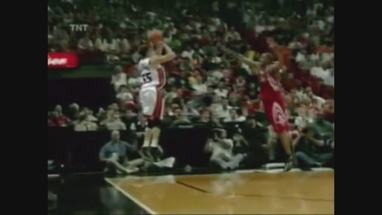 Jason Williams 13 Points 4 Ast Vs. Rockets, 2005-06.