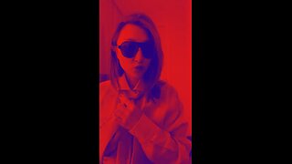 🤓你们猜我今天上班穿的啥 😏😏😏😏 在我下面留言 ～～～ 稍后会公布答案 🙂‍↔️ @gforever_