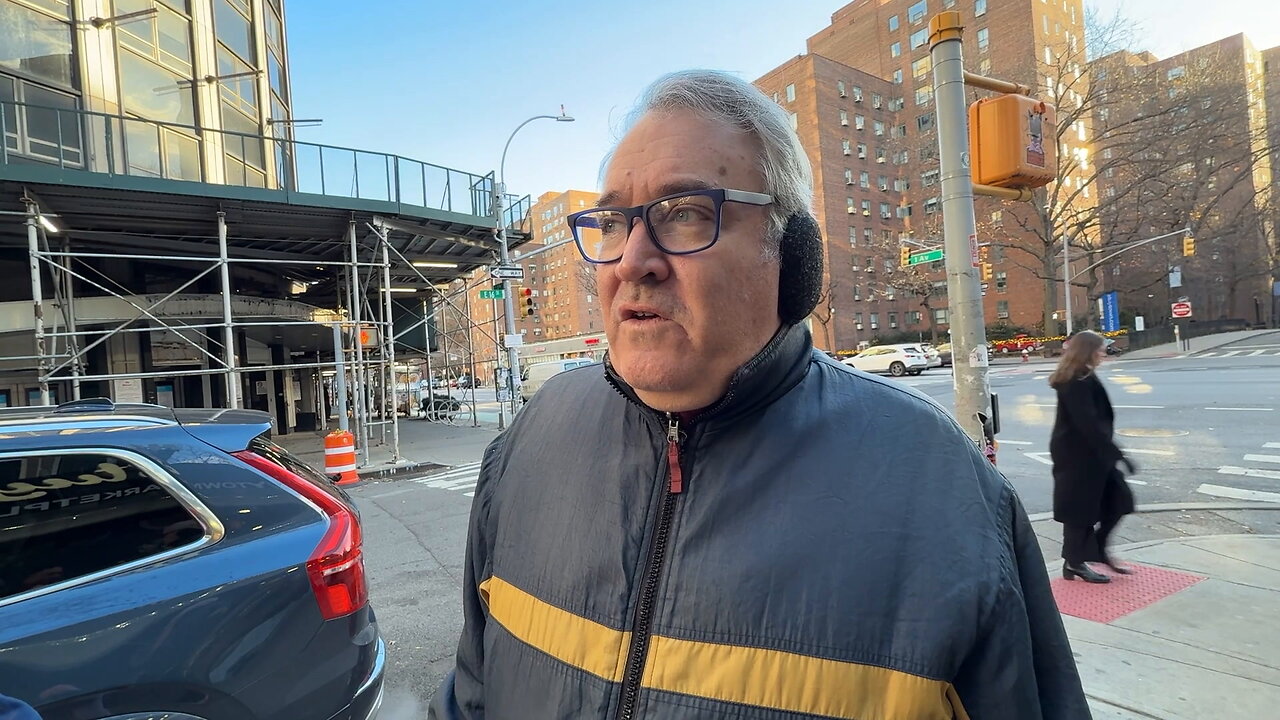 NYC parent weighs in on controversial rebranding of public school to "Ny.ICE"