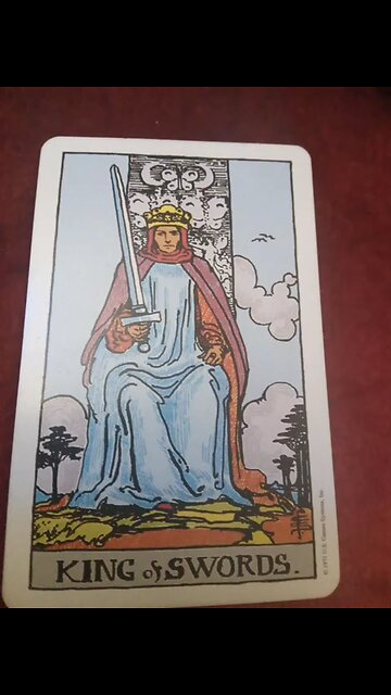 Morning Tarot Reading: The King of Swords!