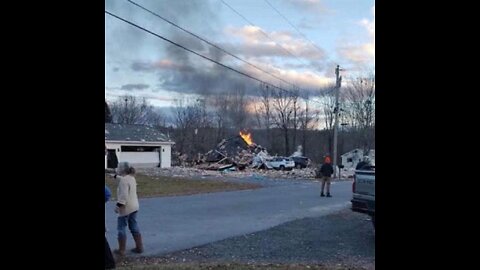 Video shows the aftermath of house explosion in Oakland, Maine. Reports of injuries.