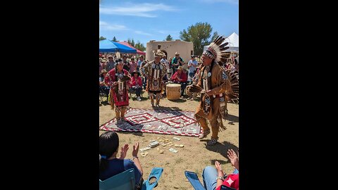🇺🇲🦅🪶Navajo rug, specifically a variation of the classic "Storm Pattern" design🪶🦅🇺🇲