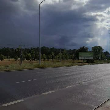 Czarne chmury [Rumble Short]