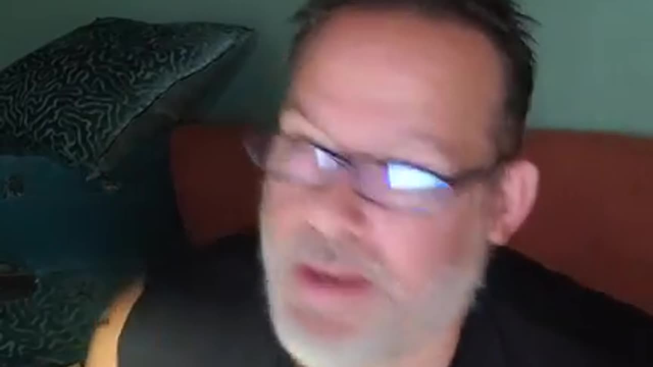 Pigs in the Parlor: Chapter 2