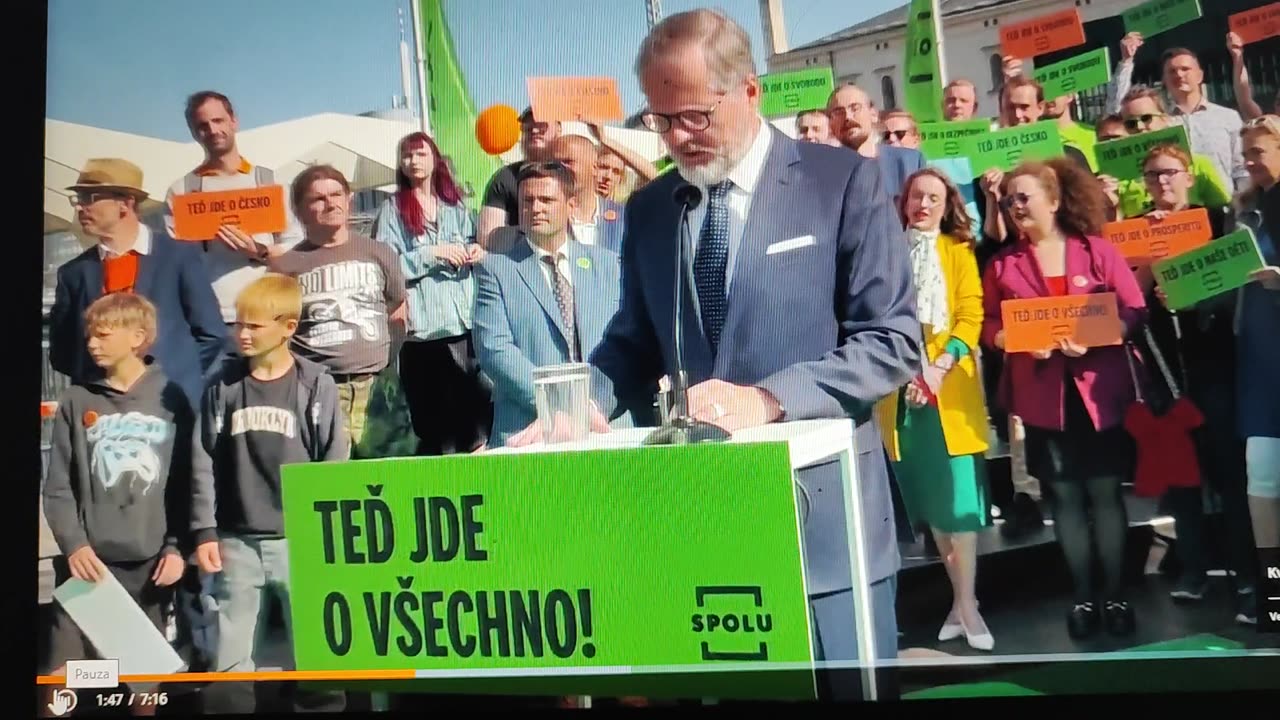 Fiala je vrah, Fiala do Haagu, Genocida Spolu ... Začala kampaň fialových hňupů