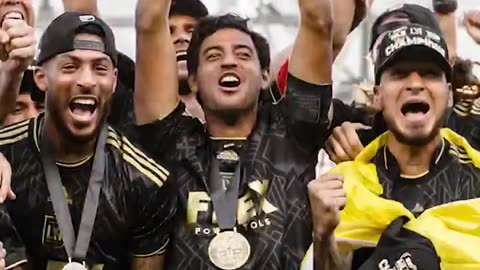 Carlos Vela: Ha sido, un honor y un privilegio compartir mi carrera con todos ustedes.