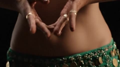 You let the rhythm guide your breath and connect to your core energy | Zaya Bliss
