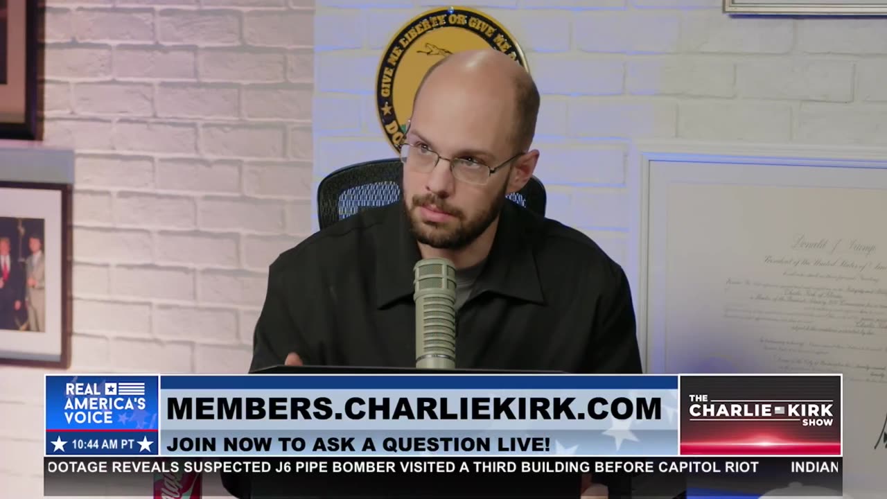 DEGREELESS & LOCKED OUT