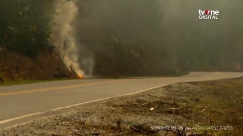 Two massive wildfires in Western North Carolina have destroyed 500 vehicles