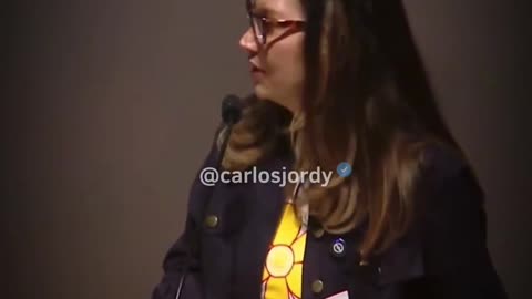 Janja puta Com medo que descubram sobre o dinheiro que ela levou para fora do Brasil, pede para censurar às redes sociais.