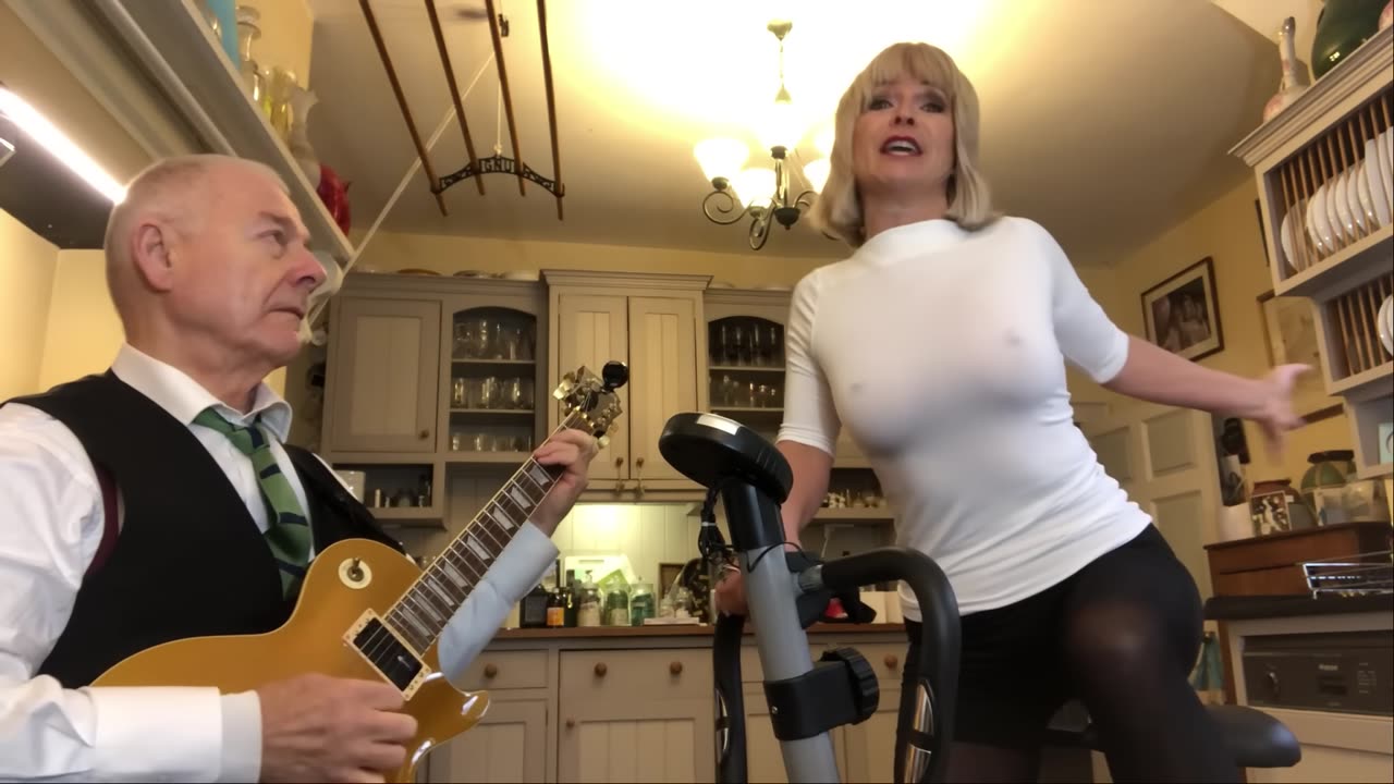 20210110 Toyah & Robert's - Sunday Lockdown Lunch - Enter The Sandman