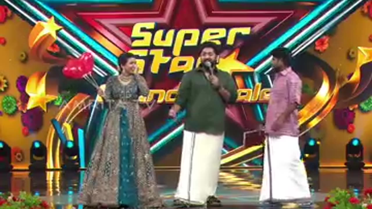 ശരത്തേട്ട_എന്നെ_പാടാൻ_വിളിക്കരുത്;_അത്_പാടാൻ_പറ്റില്ല___Super_Star_Grand_Finale_Part_1