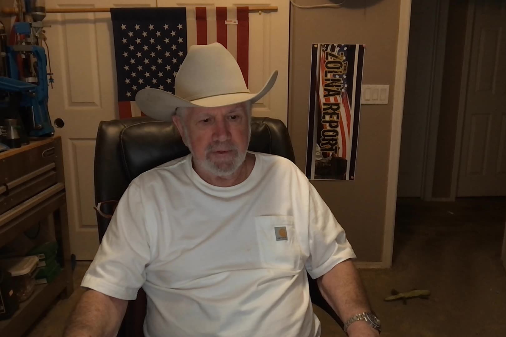 Trumps Right Side Of His Face Drooping, It Sure Looks Like A Mini Stroke To Me!