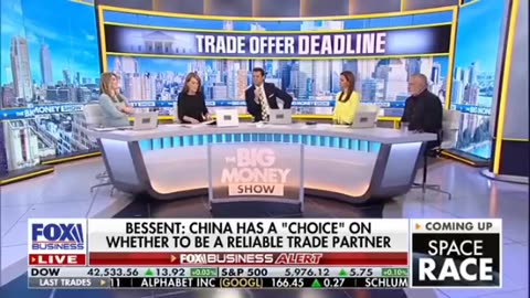 ULTIMATUM: Trump criticizes China as the trade deadline approaches