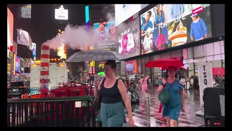 Night Rain Walk in New York – Natural Thunder and Lightning for Deep Sleep