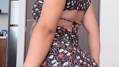 🍑 Big Booty Dancer 💯🔥