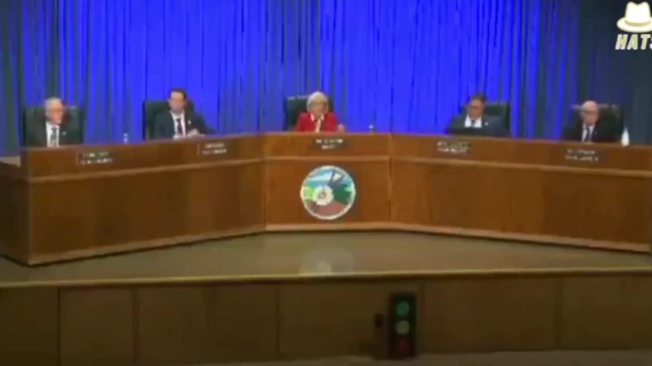 Companies warning shareholders about the dangers of 5G but not letting the public know.