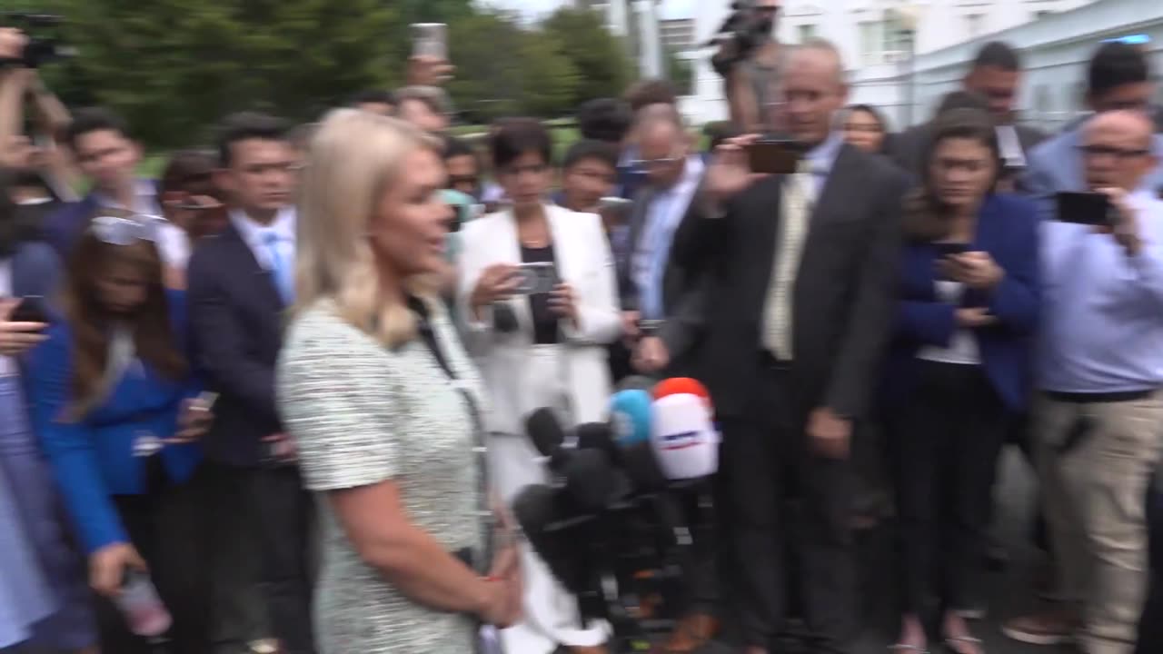 White House Press Secretary Karoline Leavitt went off-script in front of stunned reporters.