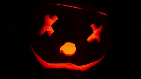 The Knocked-Out Pumpkin: 2-Hour 4K Halloween Screensaver | Fun & Looping Visual